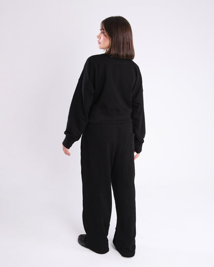 Black cropped Crew