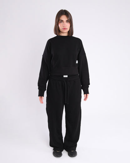 Black cropped Crew